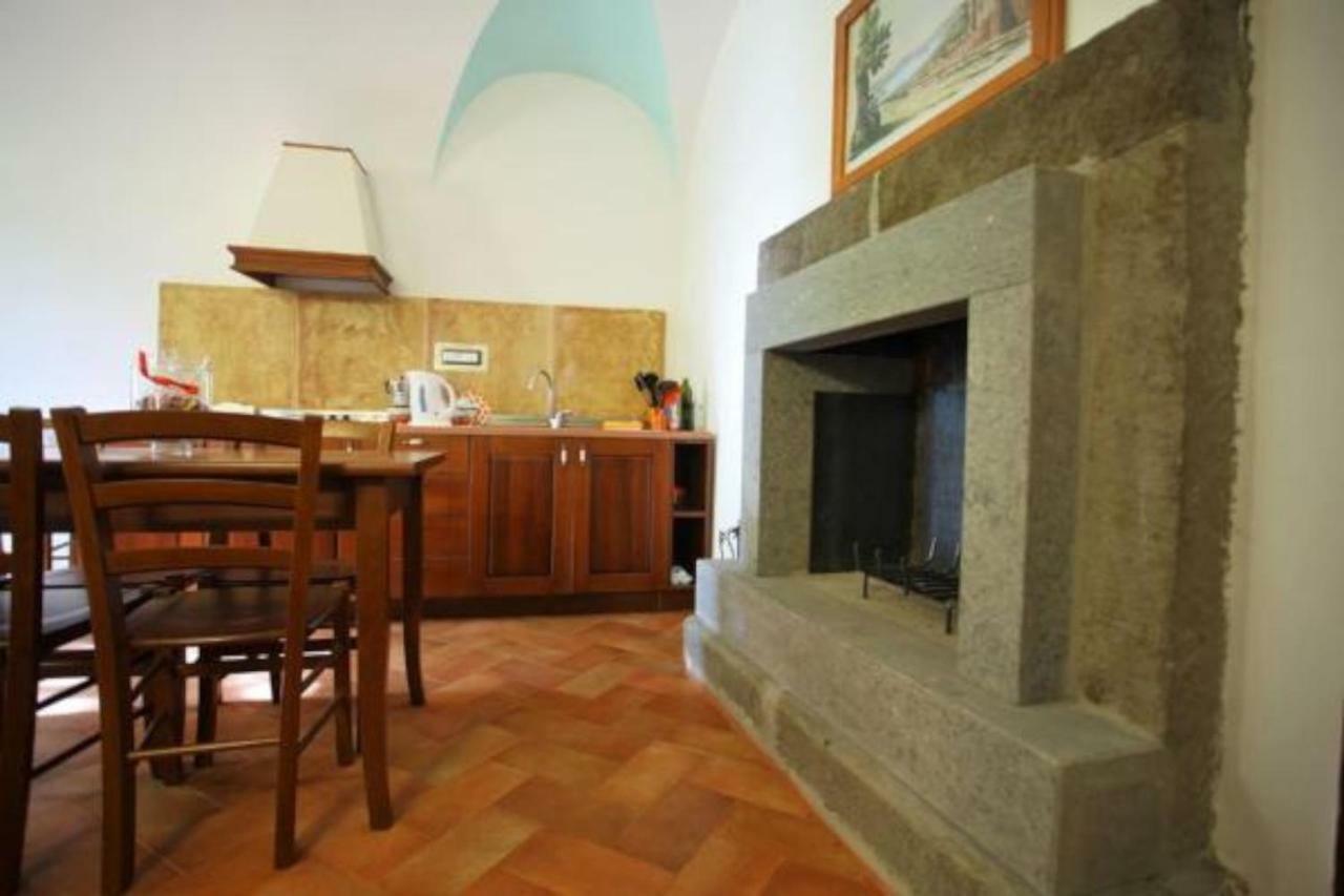 Aparthotel Antico Borgo La Commenda Montefiascone Exterior foto