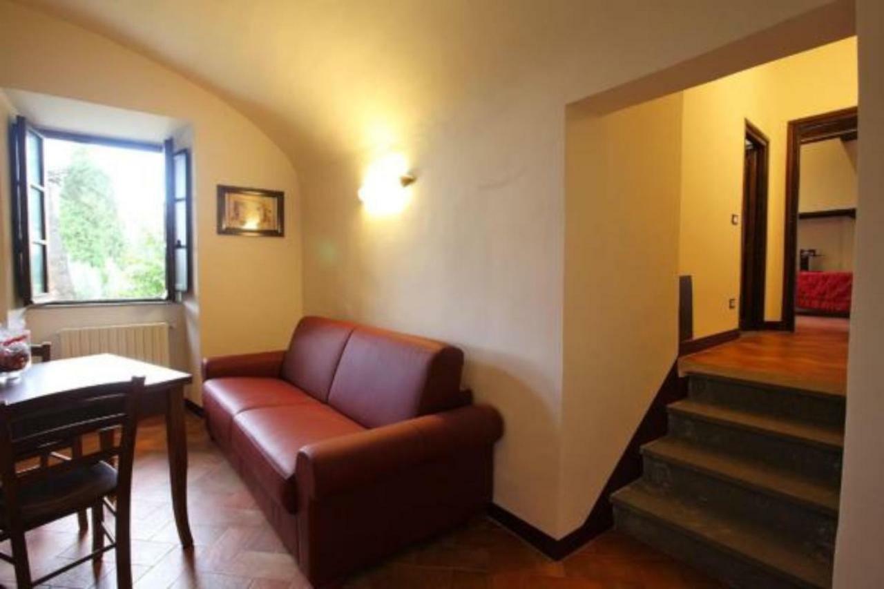 Aparthotel Antico Borgo La Commenda Montefiascone Exterior foto